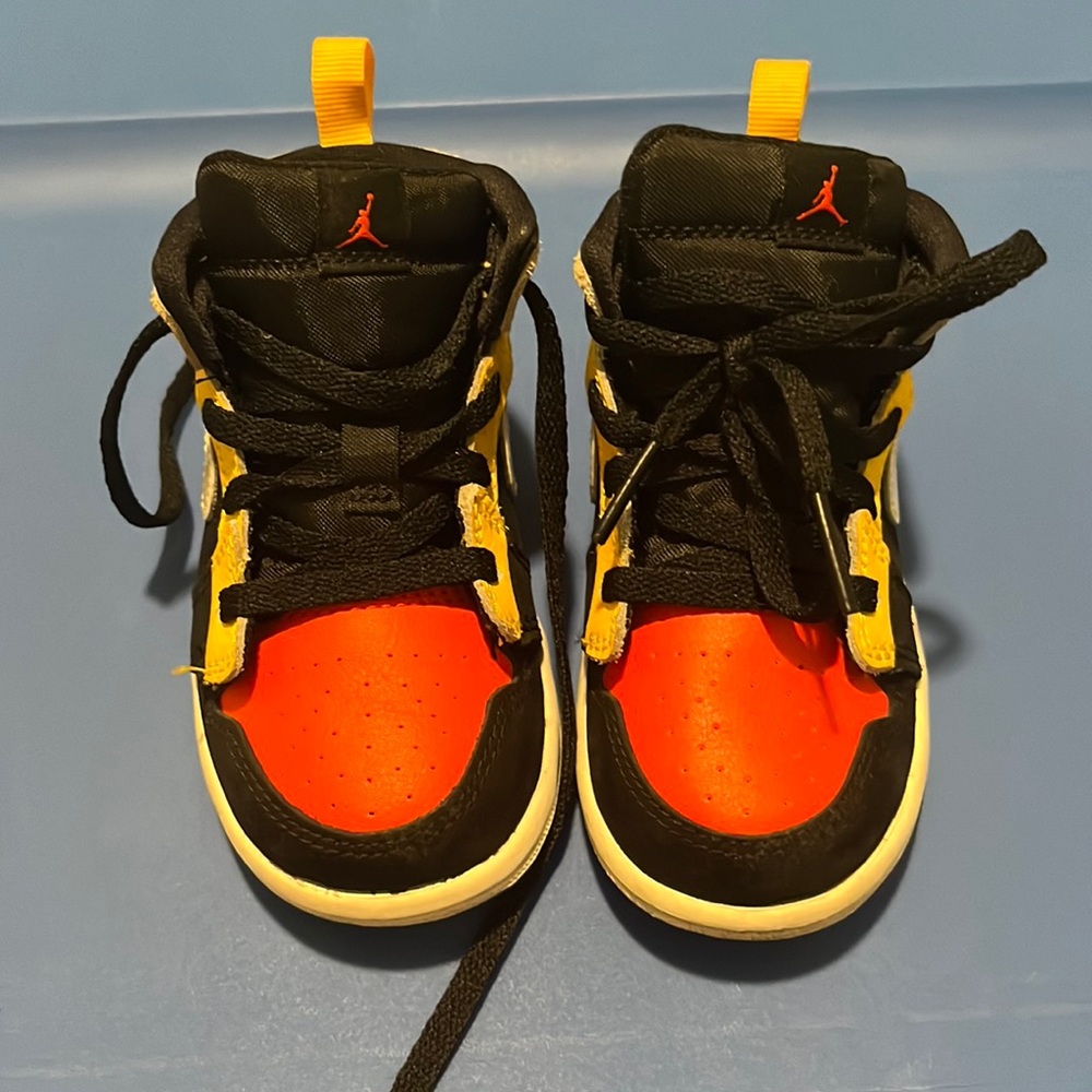 Jordan’s 1’s 7c boys